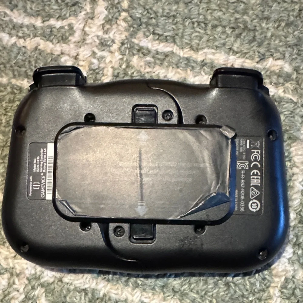 Black Gaming Controller for iPhone only